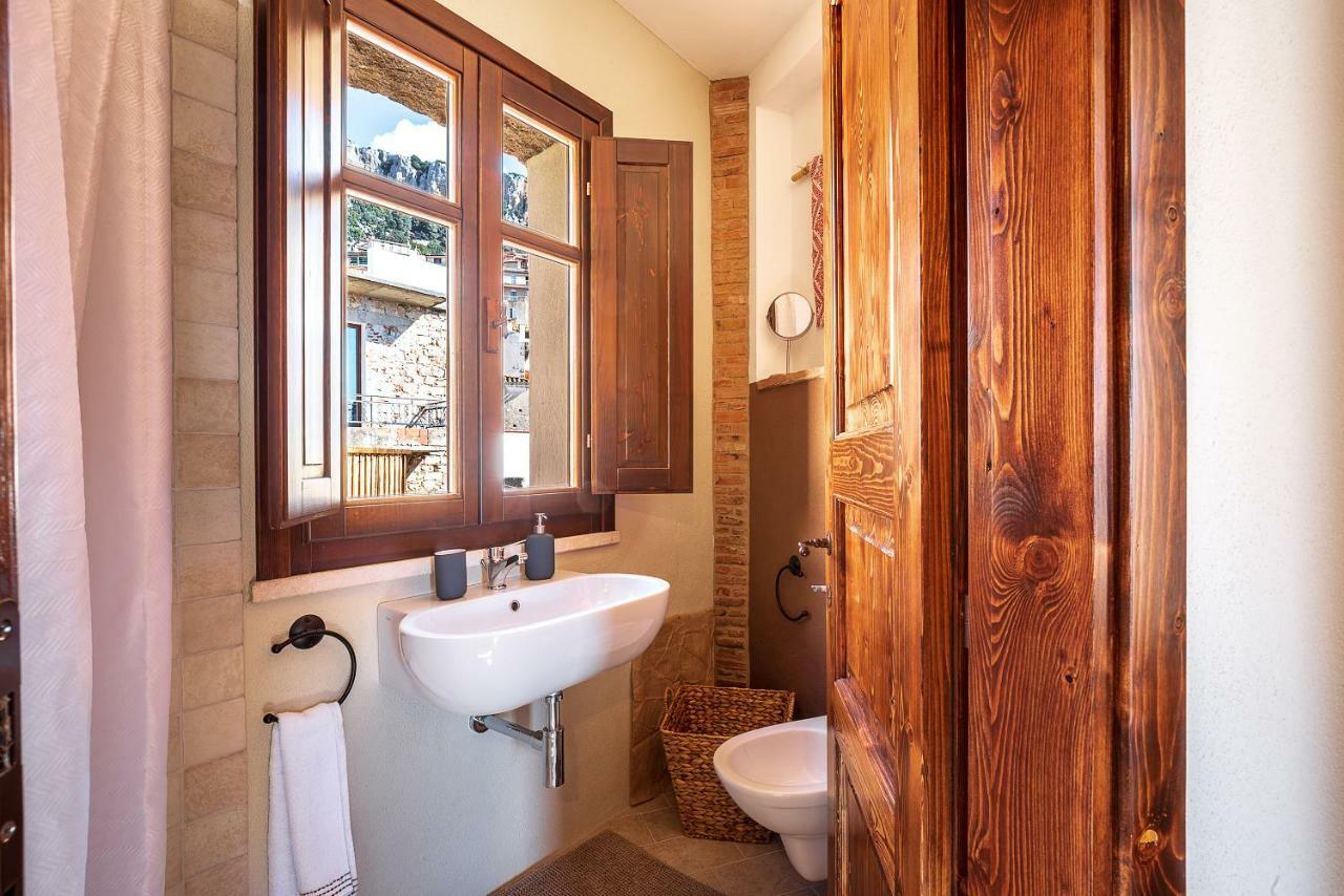 Domu Ala - Bynos Homes バウネーイ エクステリア 写真